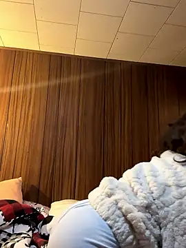 Mini And The Bear online show from January 13, 9:42 pm