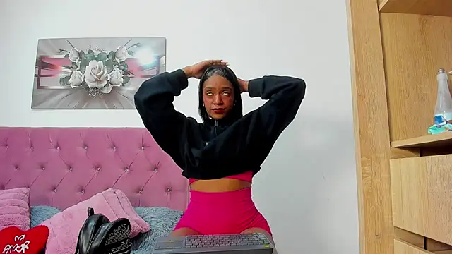 sharon hill online show from June 12, 1:37 am