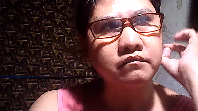 sweetsosie18 online show from March 21, 5:56 am