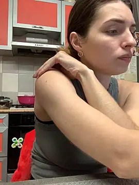 Snapshot of SeducingYoghourt chatting on February 16, 4:32 pm SeducingYoghourt online show from February 16, 4:32 pm