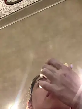 Snapshot of SeducingYoghourt chatting on October 31, 3:24 pm SeducingYoghourt online show from October 31, 3:24 pm