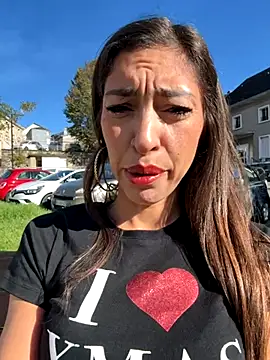 Snapshot of amanilouve chatting on November 4, 11:53 am amanilouve online show from November 4, 11:53 am