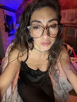 amanilouve online show from March 11, 9:32 pm