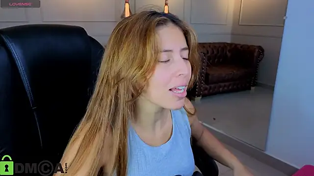 Snapshot of ROSE__15 chatting on September 14, 11:20 am ROSE 15 online show from September 14, 11:20 am