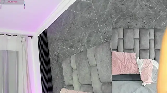 Snapshot of emily_fox1 chatting on October 8, 12:03 pm emily fox1 online show from October 8, 12:03 pm