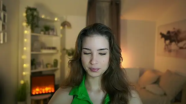 Snapshot of Abella_Danger_X chatting on December 3, 9:33 am Abella Danger X online show from December 3, 9:33 am