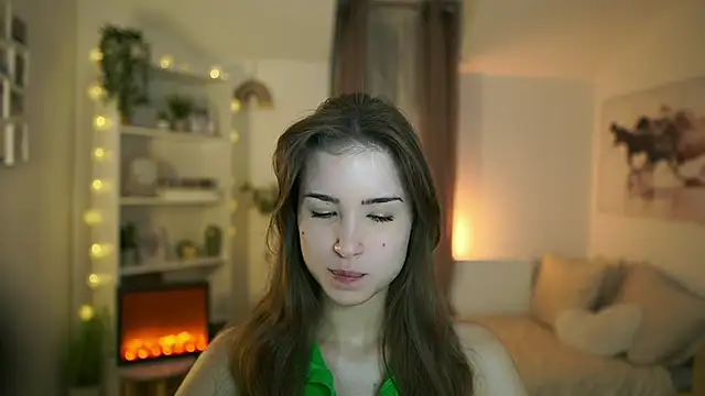 Snapshot of Abella_Danger_X chatting on December 16, 9:14 am Abella Danger X online show from December 16, 9:14 am