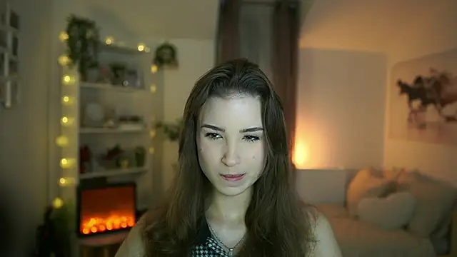 Snapshot of Abella_Danger_X chatting on December 22, 9:33 am Abella Danger X online show from December 22, 9:33 am