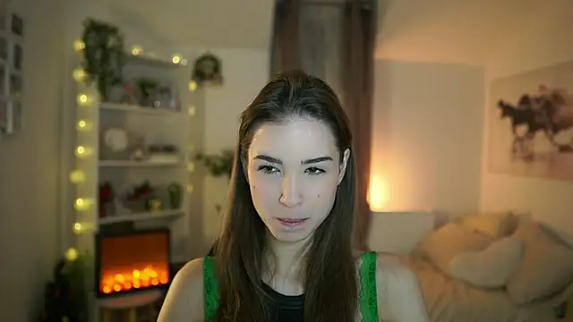 Snapshot of Abella_Danger_X chatting on January 3, 9:25 am Abella Danger X online show from January 3, 9:25 am