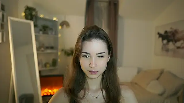 Snapshot of Abella_Danger_X chatting on January 17, 9:39 am Abella Danger X online show from January 17, 9:39 am