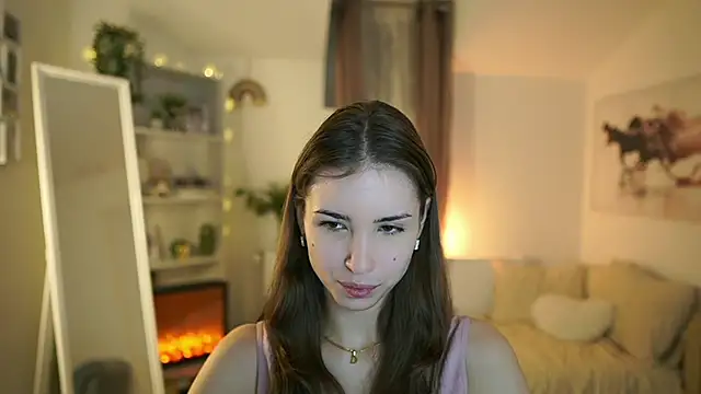 Snapshot of Abella_Danger_X chatting on February 6, 8:39 am Abella Danger X online show from February 6, 8:39 am