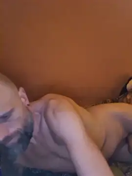 Snapshot of Ladyshaker82 chatting on December 4, 12:09 am Ladyshaker82 online show from December 4, 12:09 am