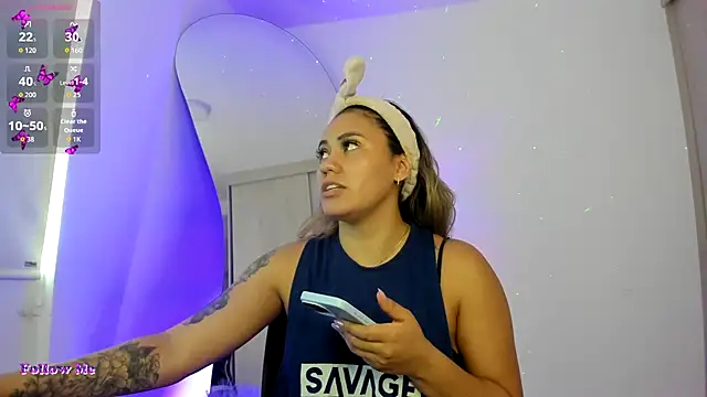 Snapshot of SussiVega chatting on September 25, 6:00 pm SussiVega online show from September 25, 6:00 pm