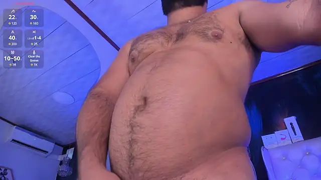 Snapshot of MichaelBear_ chatting on January 3, 3:33 pm MichaelBear online show from January 3, 3:33 pm