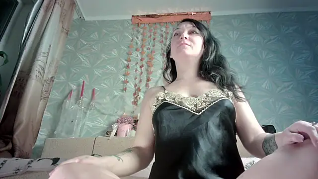 Snapshot of Ria_23 chatting on December 2, 1:14 am Ria 23 online show from December 2, 1:14 am