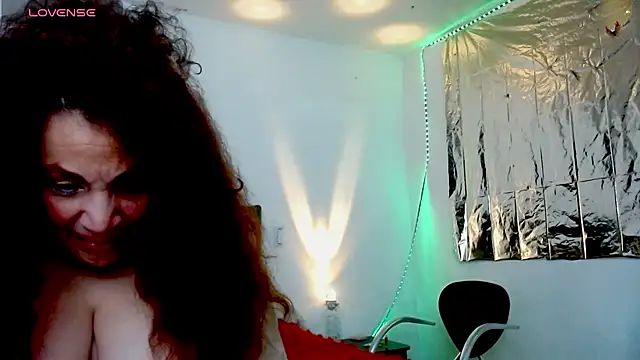 Snapshot of mussa_hott chatting on July 19, 7:39 pm mussa hott online show from July 19, 7:39 pm