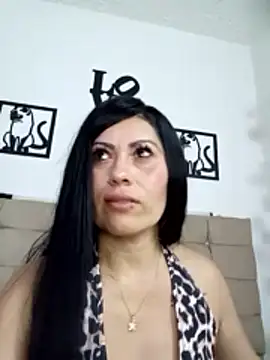 Snapshot of Tania_mature chatting on June 19, 5:50 pm Tania mature online show from June 19, 5:50 pm