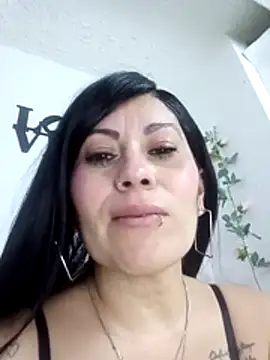 Snapshot of Tania_mature chatting on July 1, 5:45 pm Tania mature online show from July 1, 5:45 pm