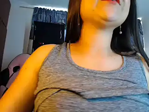 violeta campbell online show from December 28, 9:08 pm