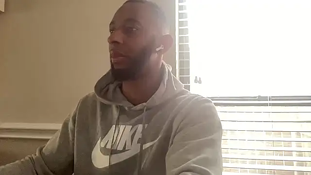 Snapshot of bosstang770 chatting on December 12, 4:10 pm bosstang770 online show from December 12, 4:10 pm