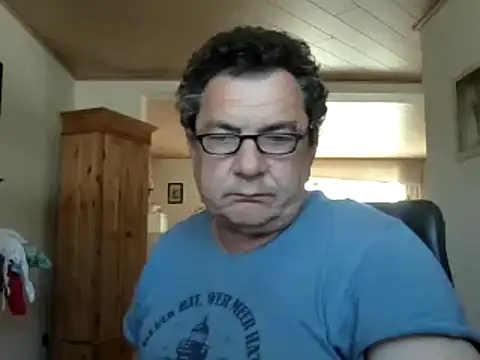 Nobbie444 online show from April 28, 1:38 pm
