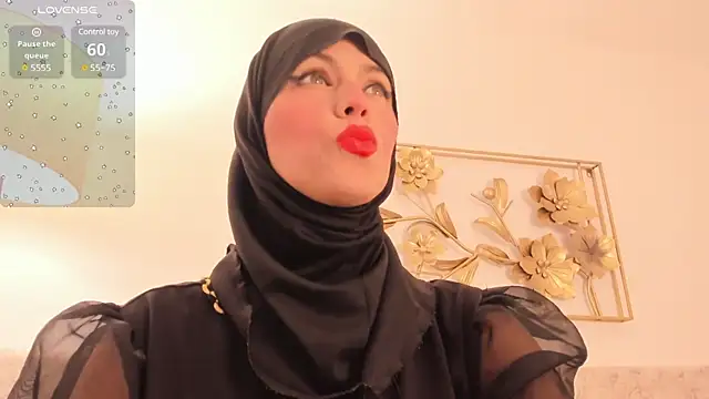 Snapshot of hanajameela chatting on March 8, 11:37 am hanajameela online show from March 8, 11:37 am