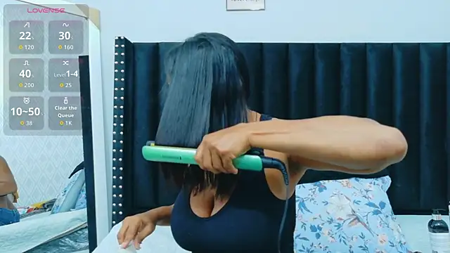 colombiamommy online show from April 23, 12:15 pm