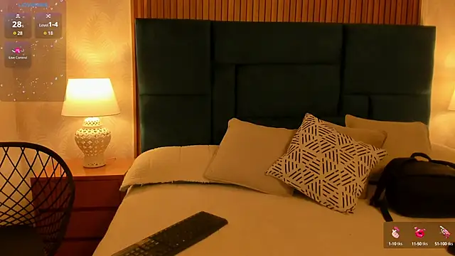 Kareena chopra online show from September 30, 12:32 pm