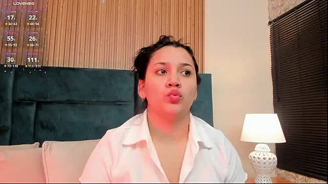 Snapshot of Kareena_chopra chatting on July 17, 12:45 pm Kareena chopra online show from July 17, 12:45 pm