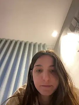 Snapshot of DoriDeluxe66 chatting on March 11, 6:08 pm DoriDeluxe66 online show from March 11, 6:08 pm