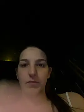 Snapshot of DoriDeluxe66 chatting on March 13, 8:32 pm DoriDeluxe66 online show from March 13, 8:32 pm