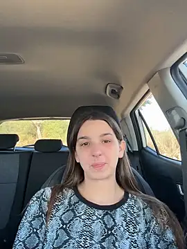 Snapshot of DoriDeluxe66 chatting on September 27, 7:57 am DoriDeluxe66 online show from September 27, 7:57 am