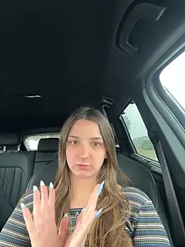 Snapshot of DoriDeluxe66 chatting on October 13, 12:38 pm DoriDeluxe66 online show from October 13, 12:38 pm