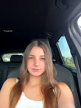 Snapshot of DoriDeluxe66 chatting on October 14, 11:00 am DoriDeluxe66 online show from October 14, 11:00 am