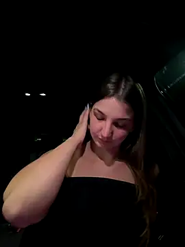 Snapshot of DoriDeluxe66 chatting on October 17, 10:45 pm DoriDeluxe66 online show from October 17, 10:45 pm