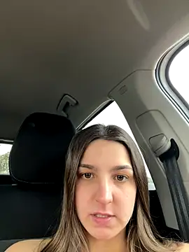 Snapshot of DoriDeluxe66 chatting on November 17, 9:59 am DoriDeluxe66 online show from November 17, 9:59 am