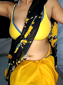 Snapshot of Ms_Divya chatting on January 1, 12:44 pm Ms Divya online show from January 1, 12:44 pm