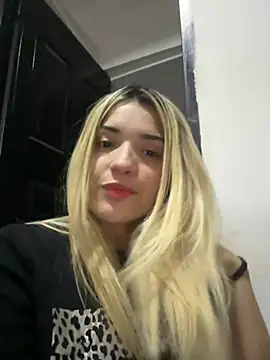 Snapshot of Sarita-candy chatting on February 1, 1:12 am Sarita-candy online show from February 1, 1:12 am