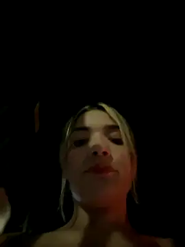 Snapshot of Sarita-candy chatting on December 20, 2:07 am Sarita-candy online show from December 20, 2:07 am