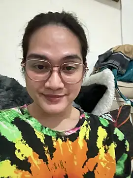 MarieLoveGlamorous online show from May 7, 6:24 pm