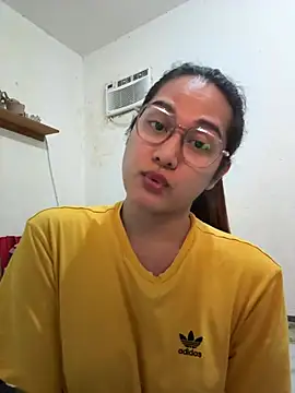 MarieLoveGlamorous online show from July 12, 8:00 pm