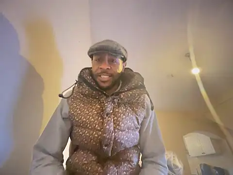 CuzzyB69 online show from March 11, 12:50 pm