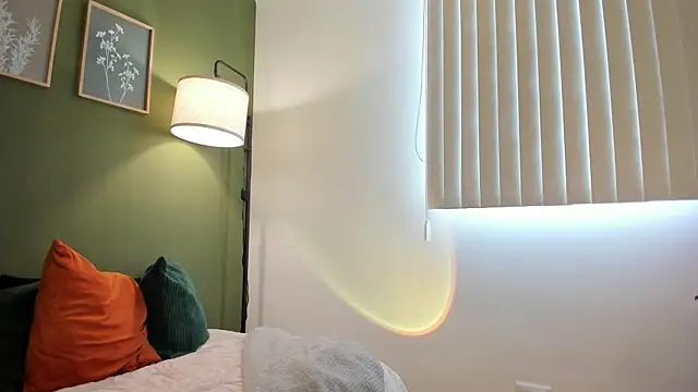 karlye 5 online show from October 20, 12:16 pm