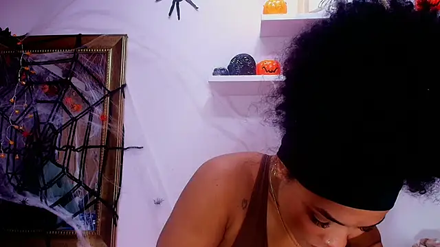 naia blessed online show from October 23, 7:12 pm