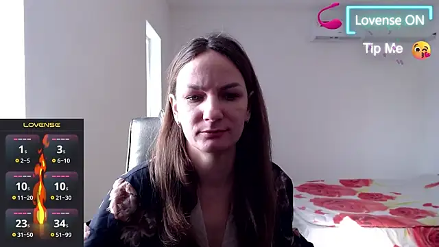 Snapshot of Masha-Mashenka1 chatting on February 26, 10:15 am Masha-Mashenka1 online show from February 26, 10:15 am