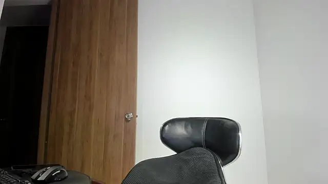 my lovely mia online show from May 3, 2:06 am