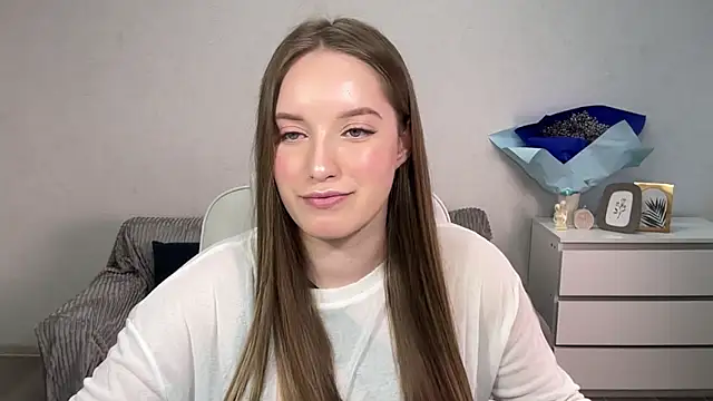 EvaMaddison online show from September 25, 8:18 am