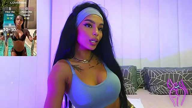 KimiBrown online show from December 3, 7:44 pm