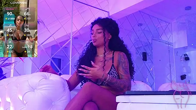 KimiBrown online show from November 25, 10:15 am