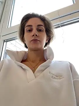 Snapshot of Feral_berry_8133 chatting on December 5, 6:10 am Feral berry 8133 online show from December 5, 6:10 am